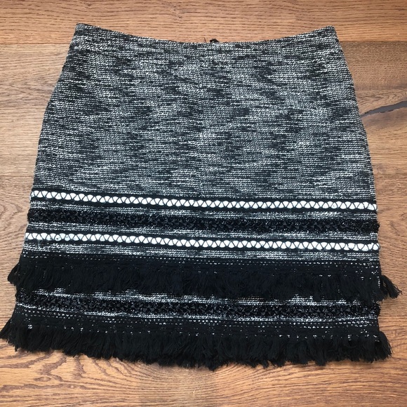 H&M Skirt - Picture 1 of 6